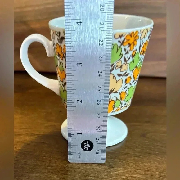 Vintage Mid-Century Chintz Floral Pedestal Footed Coffee Mug Excellent Condition - Picture 7 of 8